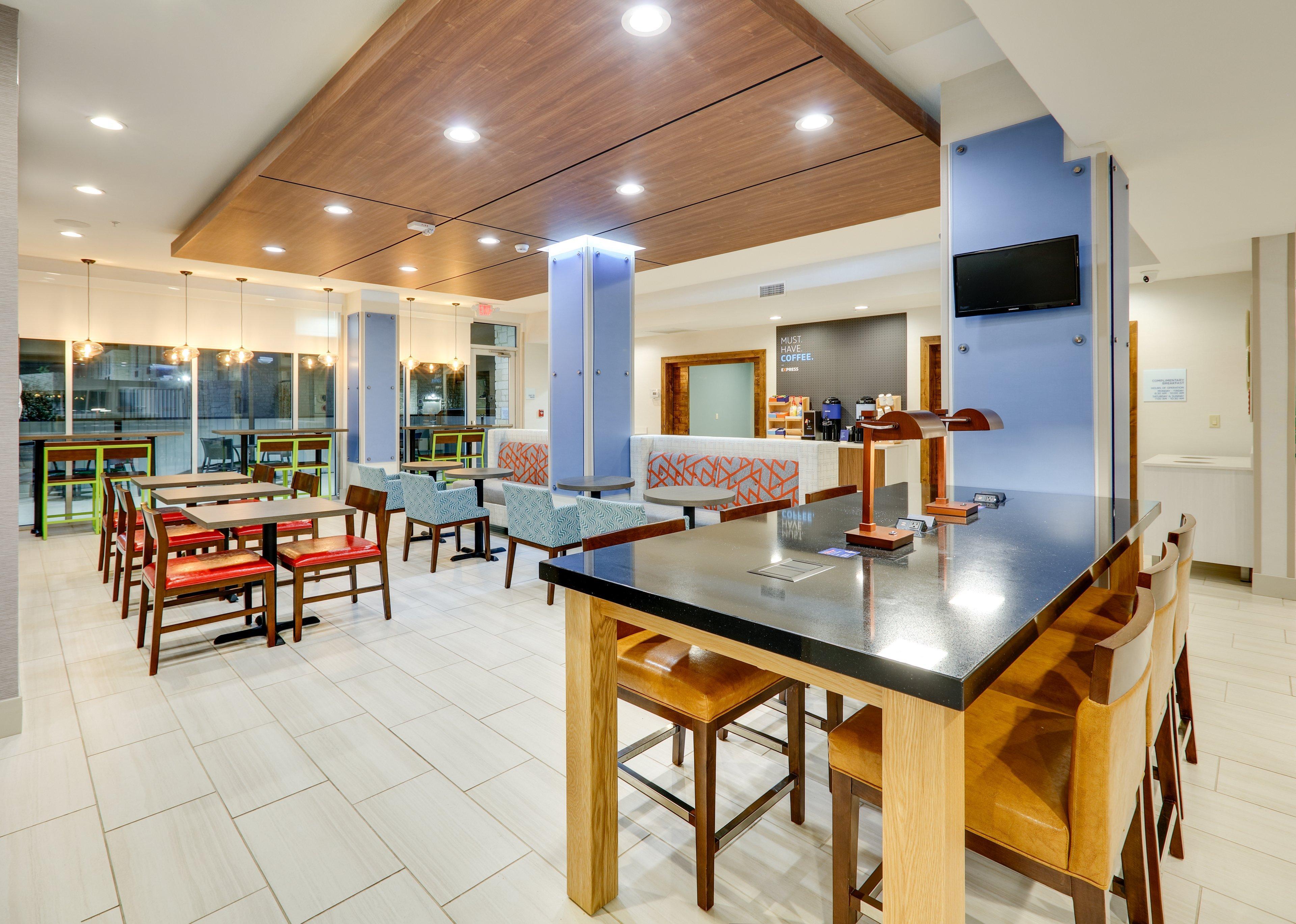 Holiday Inn Express & Suites Dallas Nw - Farmers Branch By Ihg Eksteriør billede